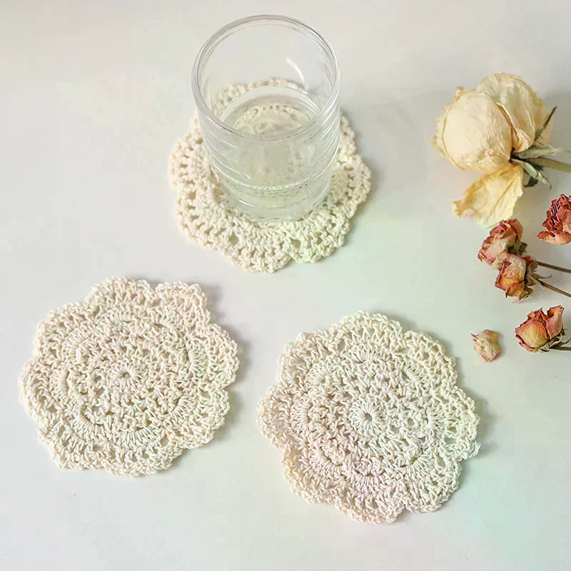 2/4pcs Bohemian Floral Crochet Coasters Perfect For Coffee Table Vintage Restaurant, Bar, Home Residence Kitchen Decoration