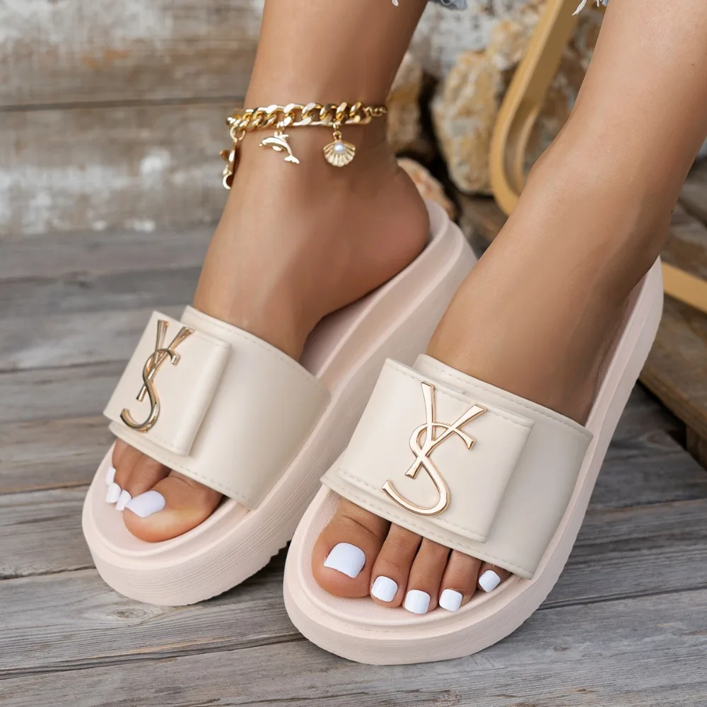 Thumbnail 3 - #27 Compare Platform Sandals Before You Buy