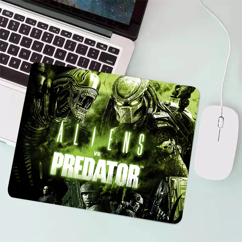 Alien vs Predator Small Gaming Mouse Pad PC Gamer Keyboard Mousepad Computer Mouse Mat Laptop Carpet Anime Mause pad Desk Mat