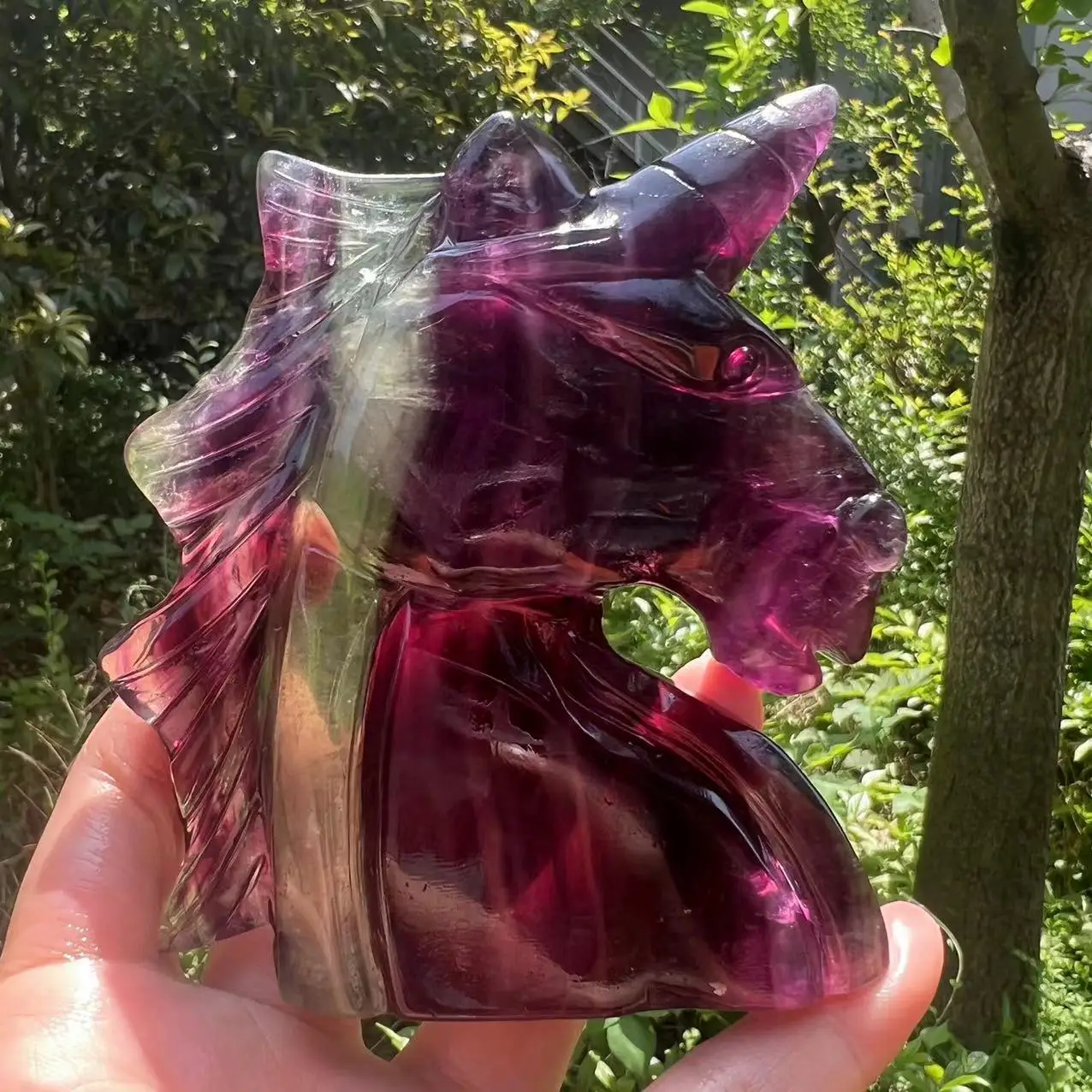 10-11CM Natural Rainbow Fluorite Unicorn Crystal Animal Carving Crafts Healing Stone Fashion Home Ornaments Birthday Gift 1pcs