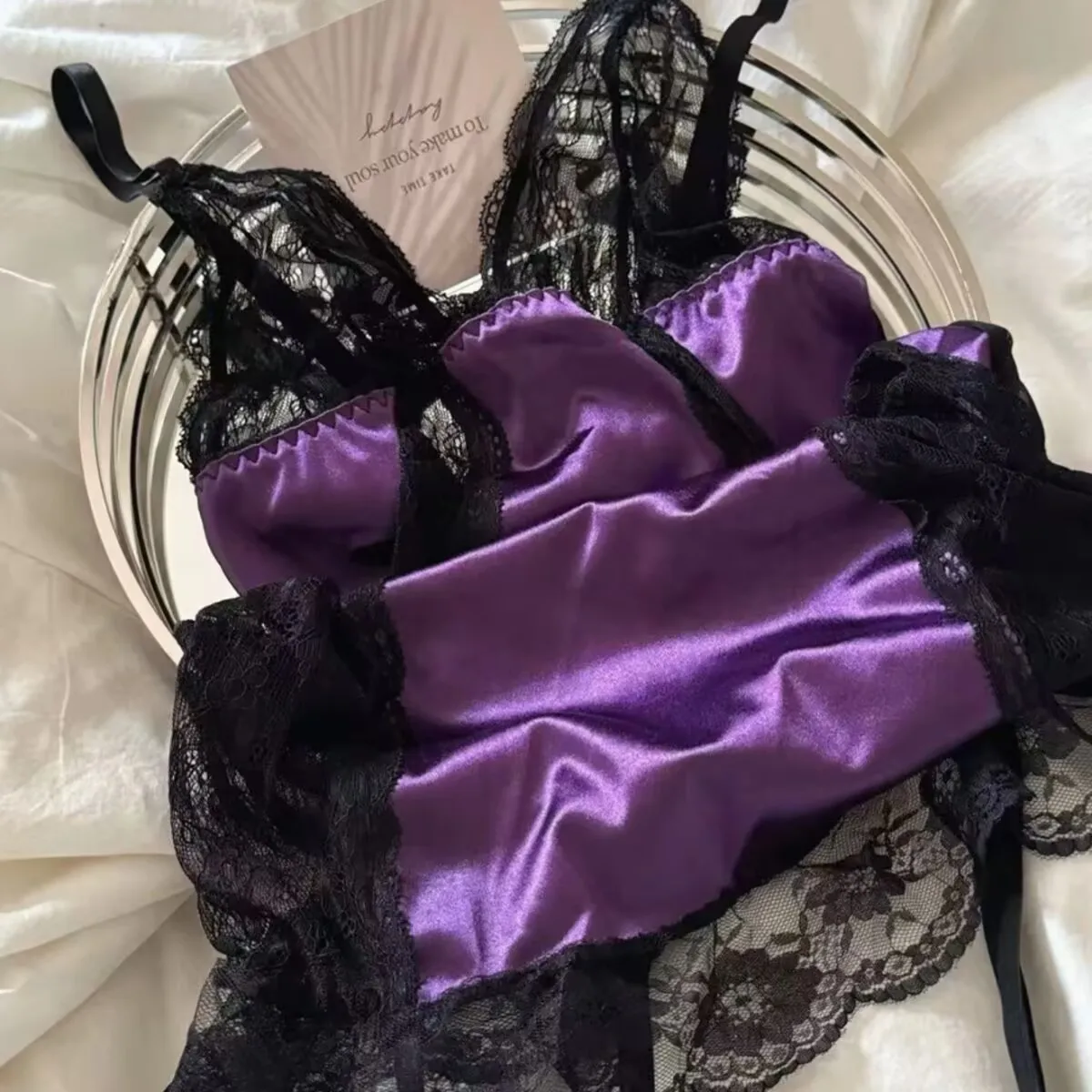 جديد كبير الحجم الأرجواني المثيرة الملابس الداخلية الدانتيل جوفاء منظور باس النوم الحرة مثير الورك تنورة الحمالة منامة Cw40715