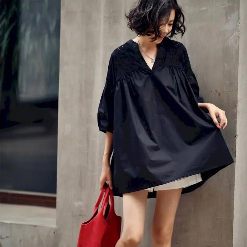 Women Hollow Embroidered Stitching Shirt Women's Summer Large Size Thin V-neck Doll Shirts Temperament Tops Casual Loose T Shirt