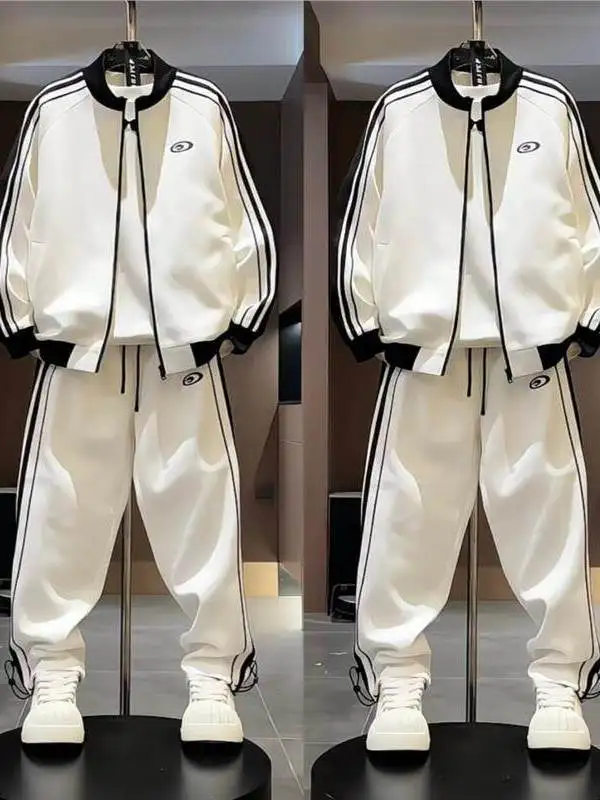 

Мужской спортивный костюм: комплект из двух предметов (куртка и брюки) в полоску, повседневный, весна-осень, с воротником-стойкой, на молнии, полиэстер