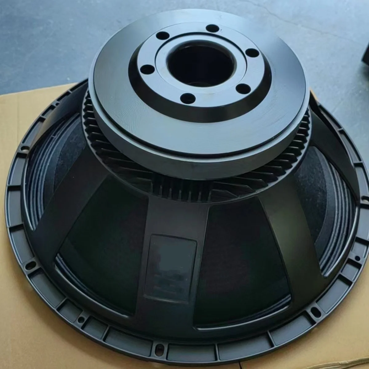 18-Inch Low-Frequency Loudspeaker Stage Performance & Bar Subwoofer / Professional Stage Audio Woofer