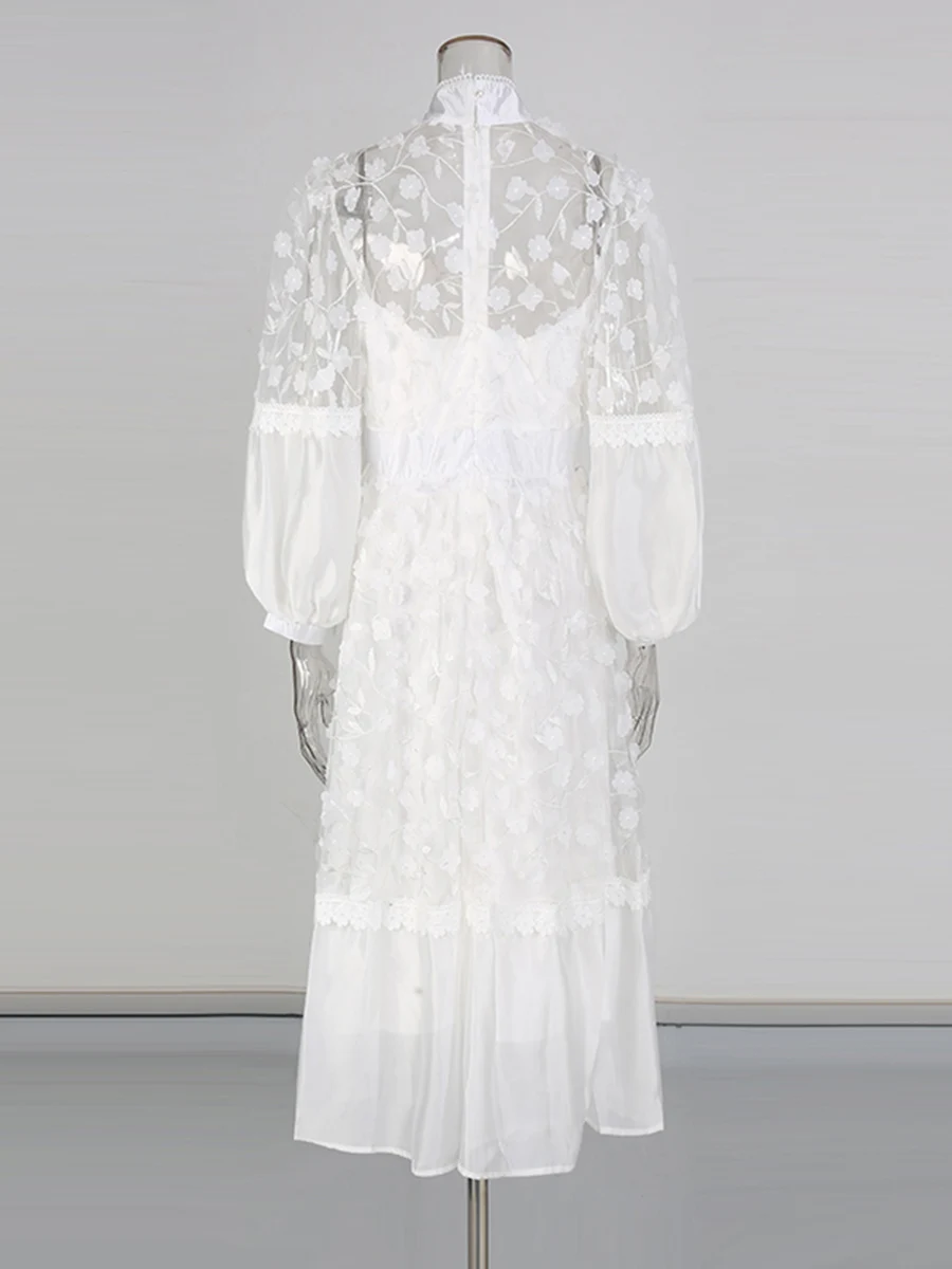 ชุดเดรสปักลายสีขาว CHICEVER สำหรับผู้หญิง คอตั้ง แขนยาว ทรงหลวม ผ้าโปร่ง แต่งผ้าต่อกัน ดีไซน์หรูหรา แฟชั่น