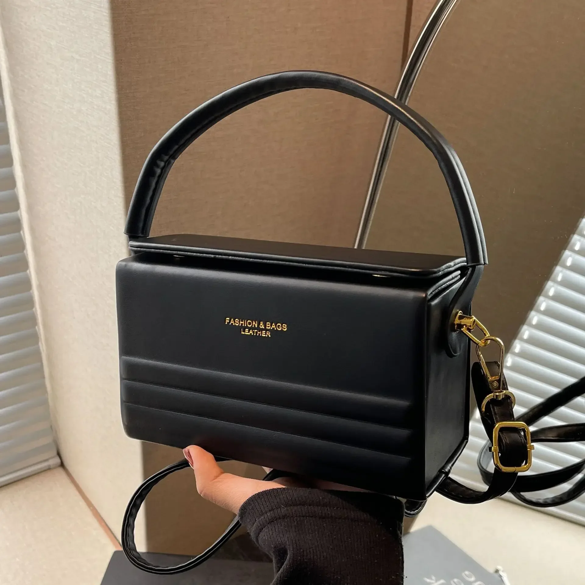 

2025 Новинка! Роскошный модный женский клатч с несколькими сцеными текстурами, незаменимый для повседневного использования, стильный универсальный дизайн