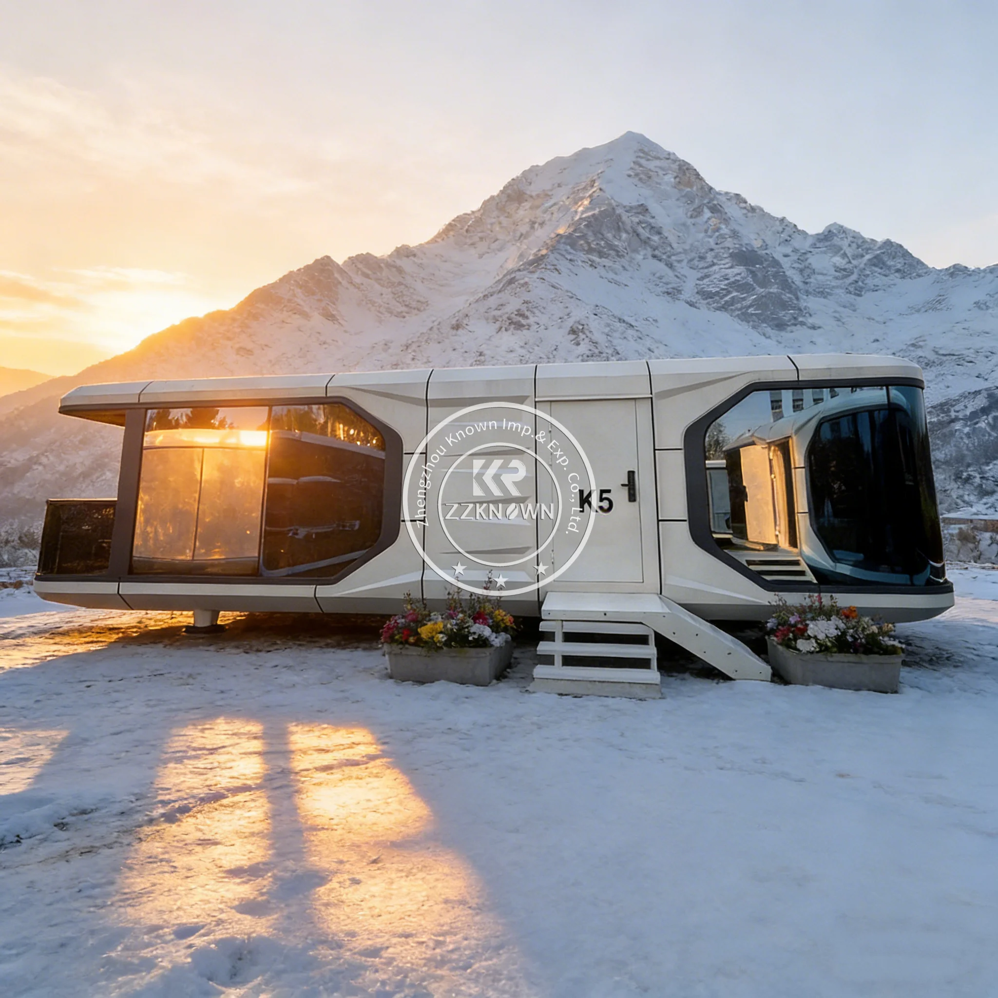 Space Capsule Houses Glass House High Quality Moisture Proof Small Mobile Homes Hot Selling Modular Prefab House Factory Price