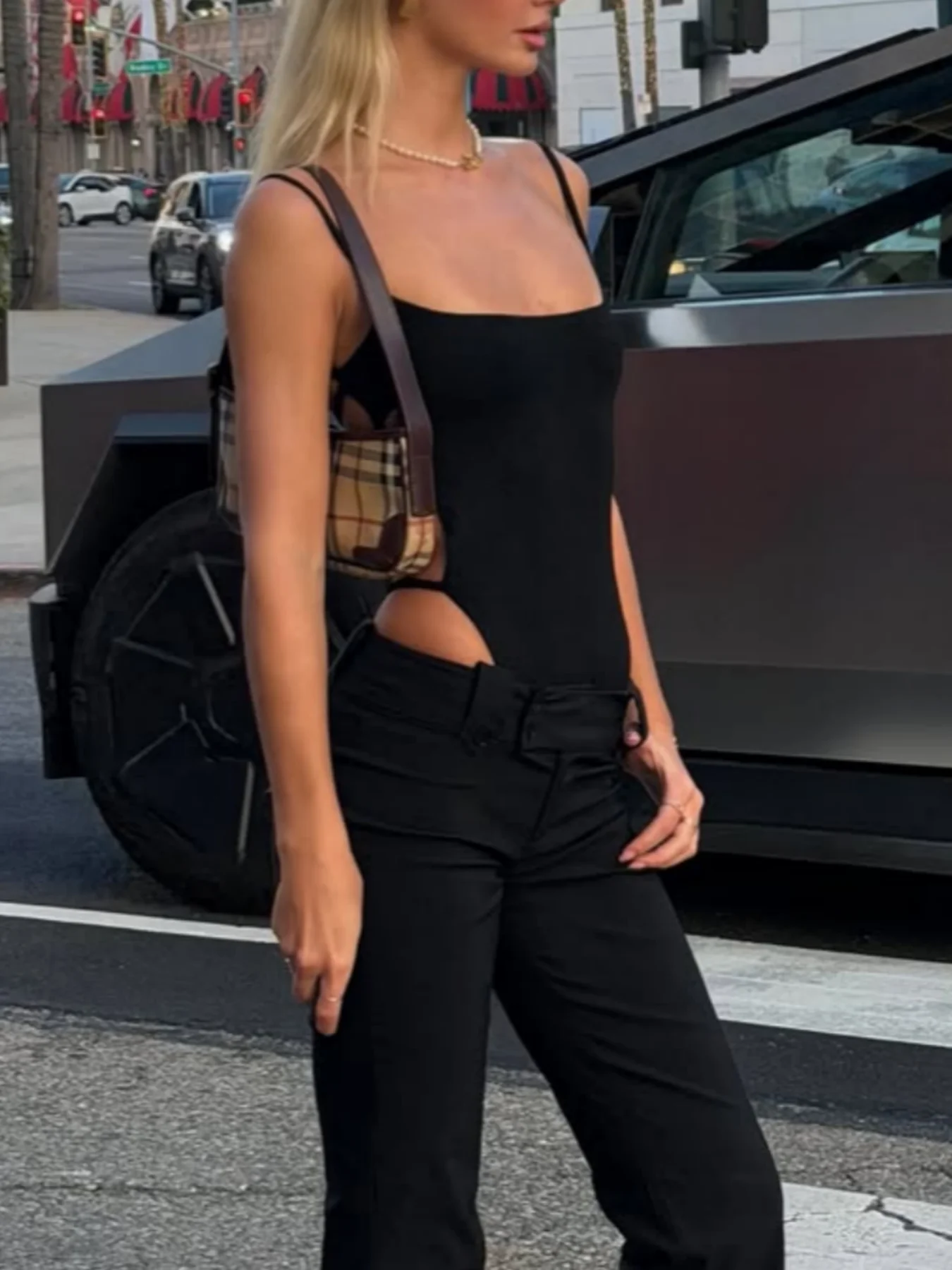 Summer hot girl style sexy women's low-cut spaghetti straps sleeveless large backless new jumpsuit