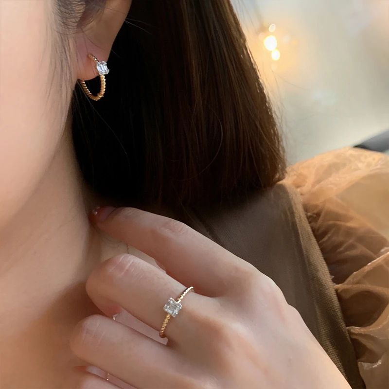 Aazuo 18K Oro Giallo Reale Diamante 0.16ct Jewerly Set Pasta Fritta Torsioni Orecchino Quadrato Regalo Per Le Donne Festa di Fidanzamento Au750