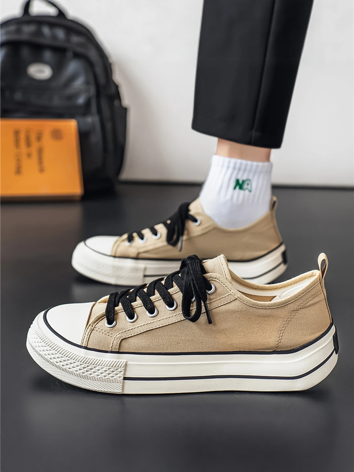 

Men's Canvas Shoes Summer New Style Breathable Low Top Casual Thick Bottom Lightweight Trendy Board Shoes Korean Version