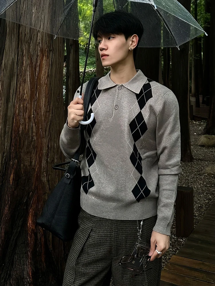 

Мужской вязаный свитер в стиле ретро с вышивкой, свободный крой, с воротником, базовый слой, осенняя одежда, с ромбовидным узором