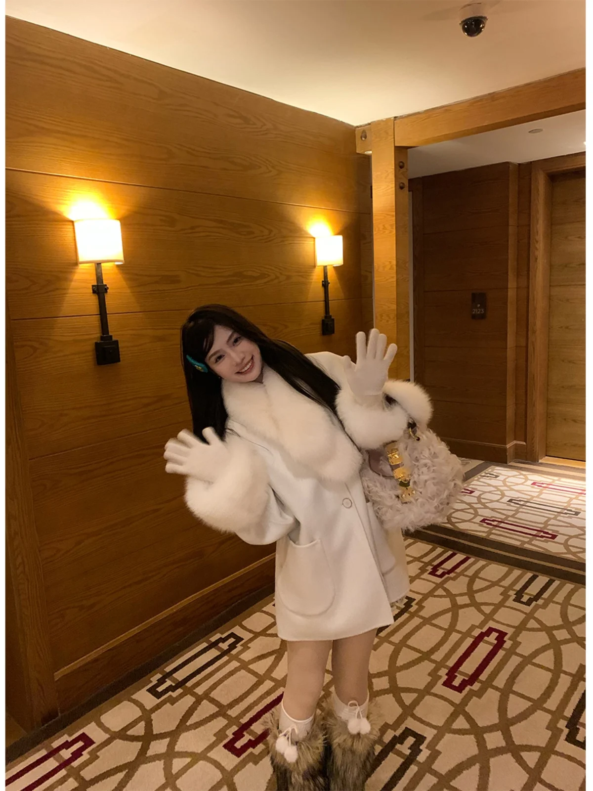 

Стильное женское шерстяное пальто в винтажном корейском стиле с меховым воротником для осени и зимы, модное, элегантное, простое и стильное