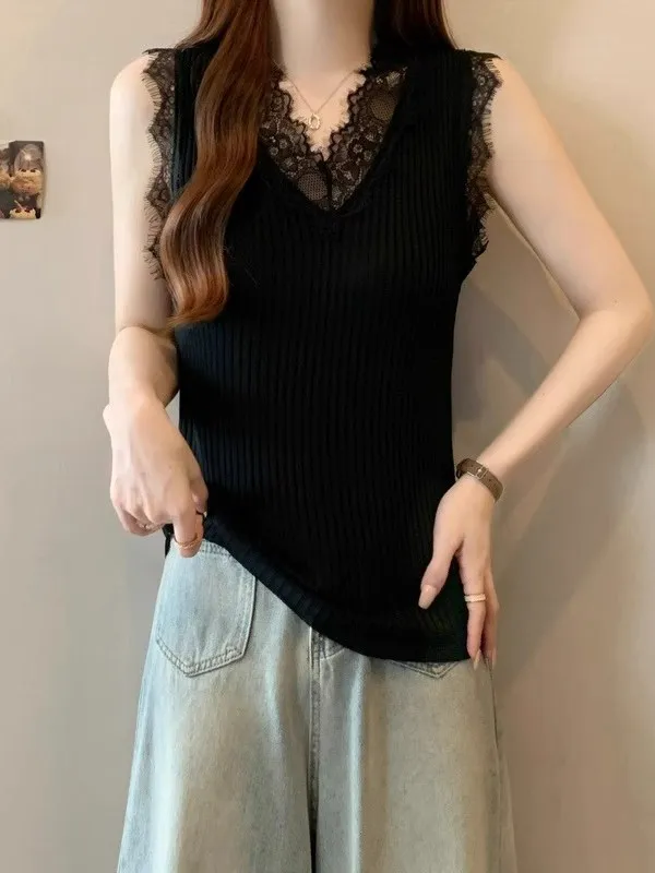 เสื้อคลุมผู้หญิงไซส์ใหญ่สำหรับฤดูร้อน ผ้าลูกไม้ปะติด แต่งขอบเสื้อแบบถัก คอวี ช่วยปกปิดหน้าท้อง สไตล์ลำลองแฟชั่น