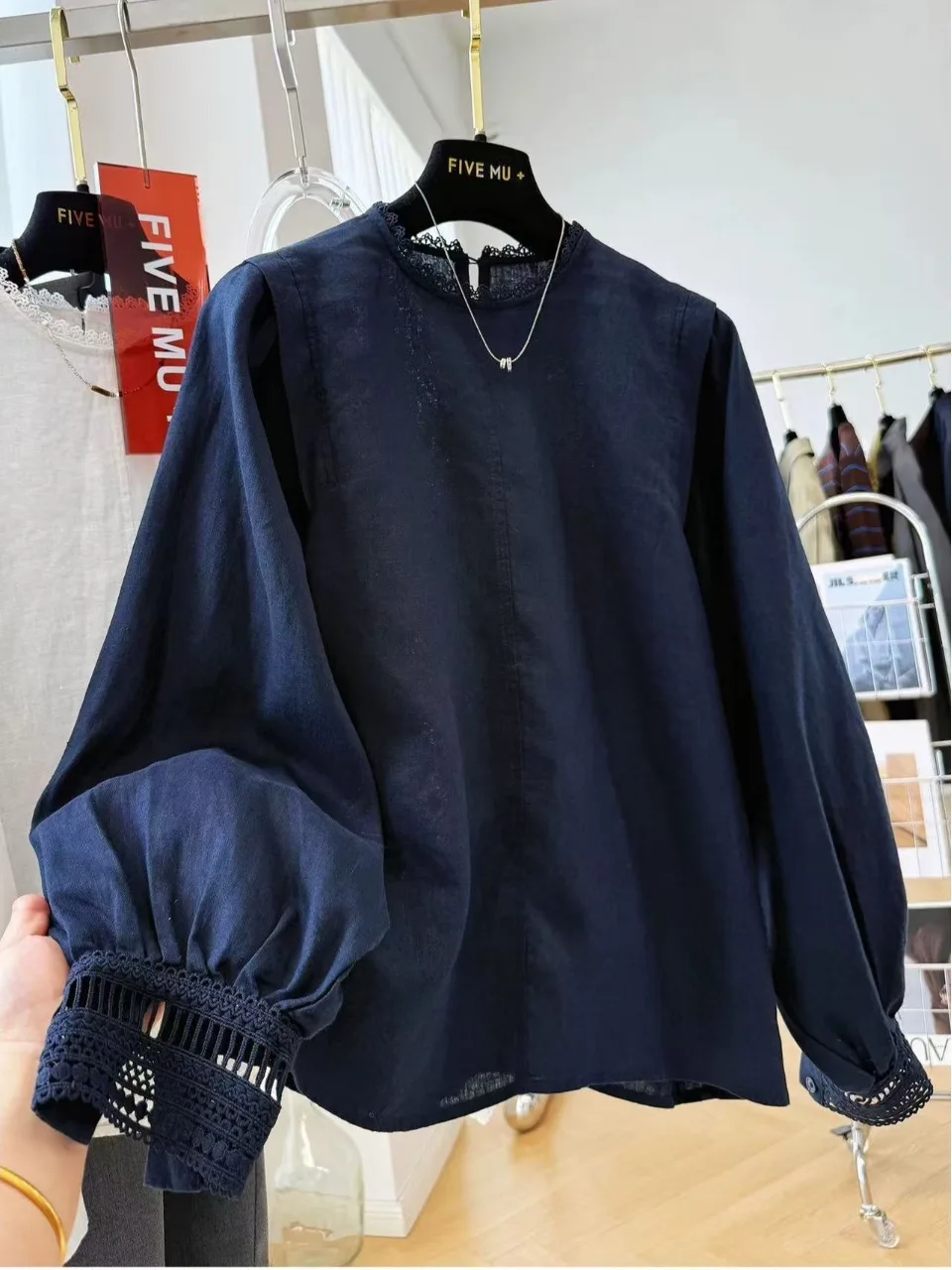 

Authentic High-End Lace Trim Long Sleeve round Neck Women's Shirt Early Autumn Top Comfortable Breathable Linen Material