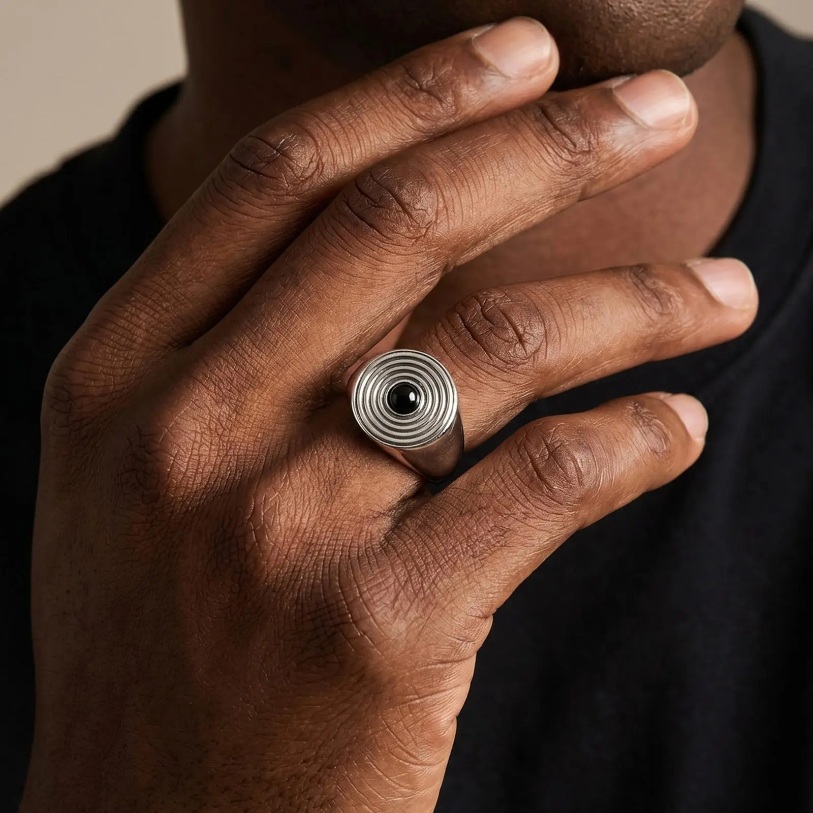 Vnox Herren-Siegelring, quadratischer Siegelring aus Edelstahl mit eingelegtem schwarzem Onyx, Vintage-Punk-Fingerring, Herren-Statement-Schmuck, Geschenk