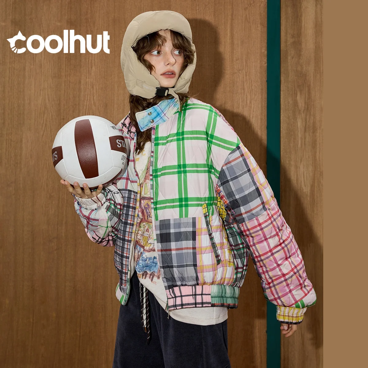 

Бренд COOLHUT, новинка 2025, зимнее женское хлопковое пальто в клетку с цветными блоками, короткая модная куртка в стиле пэчворк в американском нишевом стиле