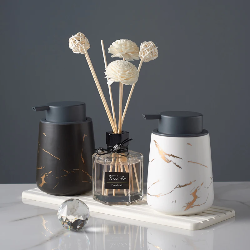 

Имитация мраморной керамики, набор аксессуаров для ванной комнаты, бутылка для мыла, ароматерапия с принадлежностями для подноса