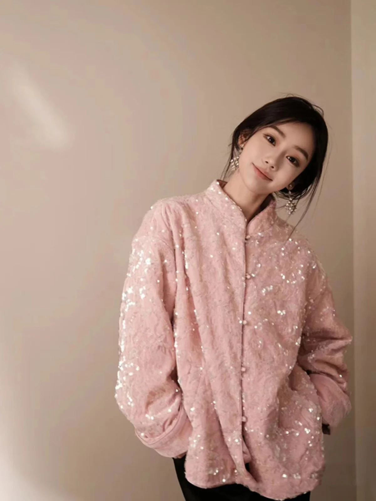 

Розовое бархатное пальто iny бусины Plum Blossom, новое китайское пальто с отложным воротником Anghai orm, осенне-зимняя женская верхняя одежда