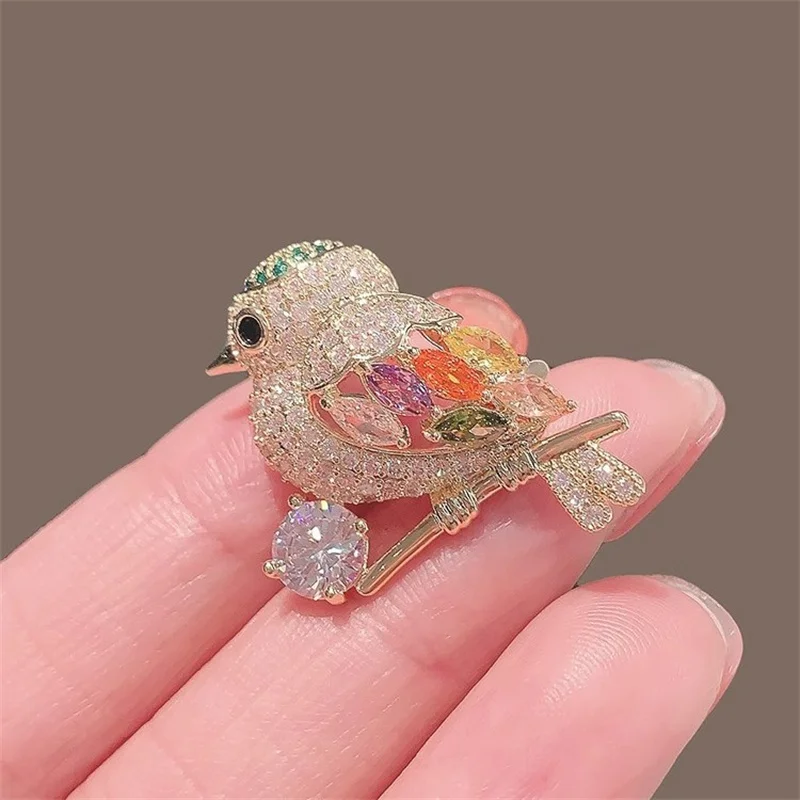 Sparkling Colorful Zircon Birds Brooch For Women Rhinestone Crystal  Animal Brooches Coat Dress Lapel Pins Wedding Party Jewelry