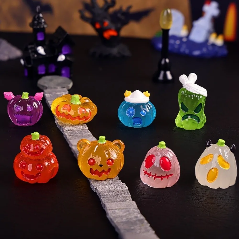 

8pcs Luminous Halloween Figurines Micro Landscape Resin Craft Pumpkin Ghost Miniatures DIY Glow in Dark Little Statue Kids Gift