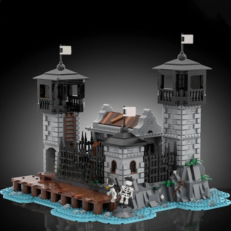 2523PCS medieval Pirate Series MOC Imperial Prison Isle building model DIY creative ideas childToy birthdayGift christmas blocks