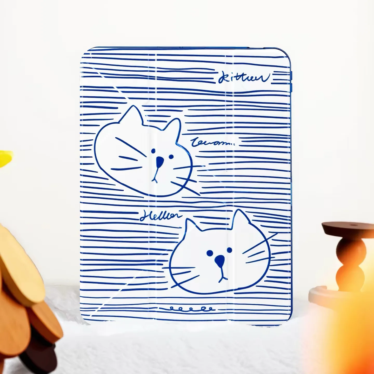 Striped cat-shaped tablet case, suitable for iPad, Y+ three-fold design, acrylic material