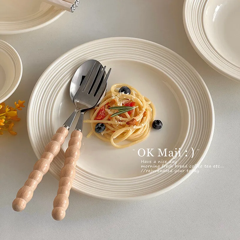 Unique Full Set Dinner Sets Design Aesthetic Modern Elegant Christmas Dinnerware Set Ceramic Luxury Vajilla Porcelana Dinner Set