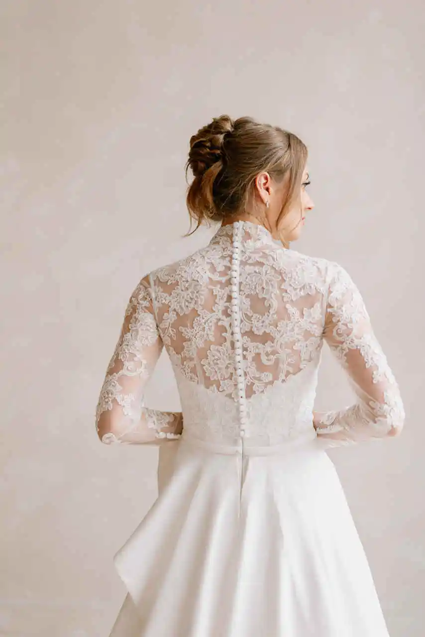 Customized High Quality Lace Applique  Wedding Jacket For Girls Formal Sleeveless Pearls Party Gowns Vestido Marrie