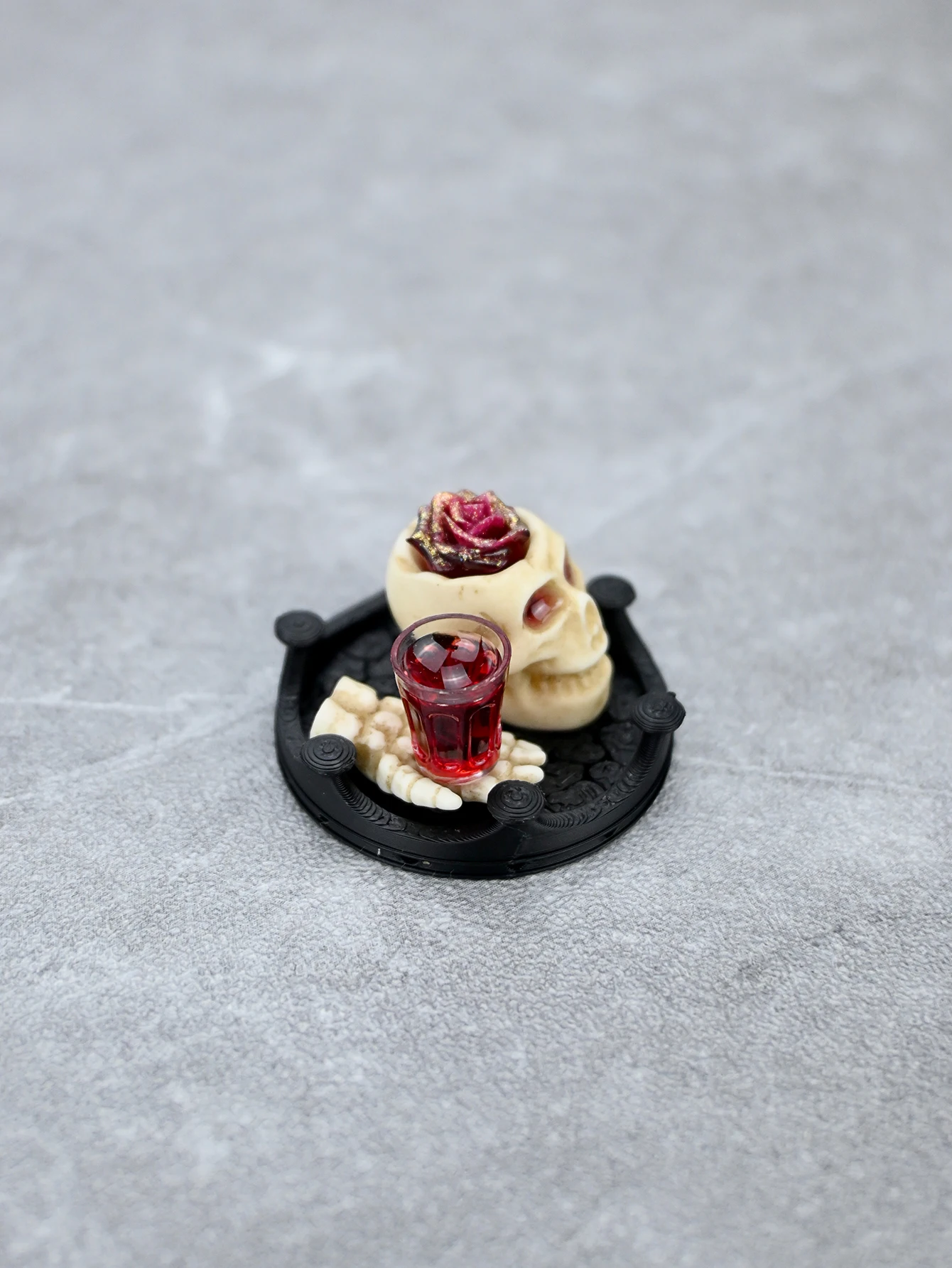 Eine Miniatur-Skelett-Szenendekoration, geeignet für Halloween- und Osterpartys, 1/6, 1/12 Puppenhaus, Fotografie-Requisiten, Mikro-Landschaftsdekorationen, Miniaturen, kleine Geschenke, Werbegeschenke, Heimdekorationsfiguren – Detail 1