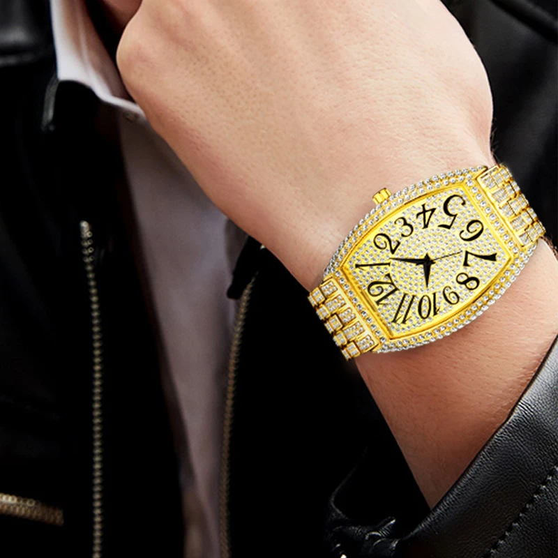 Luxury Men Watch Personalized Bling Diamond Quartz Timepiece Fashion Ice Out Tonneau Big Face Male Wristwatch Best Sale Product