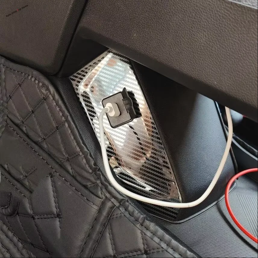 

Car Main And Co-Pilot Charging Port Sequins USB Cigarette Lighter Panel Sticker Cover Trim Fit For Haval H6 3th 2021 2022 2023