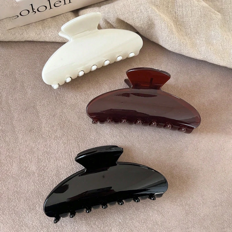 Korean-style high-end PC half-circle claw clip, elegant and fashionable shark clip, hair accessory for updos.