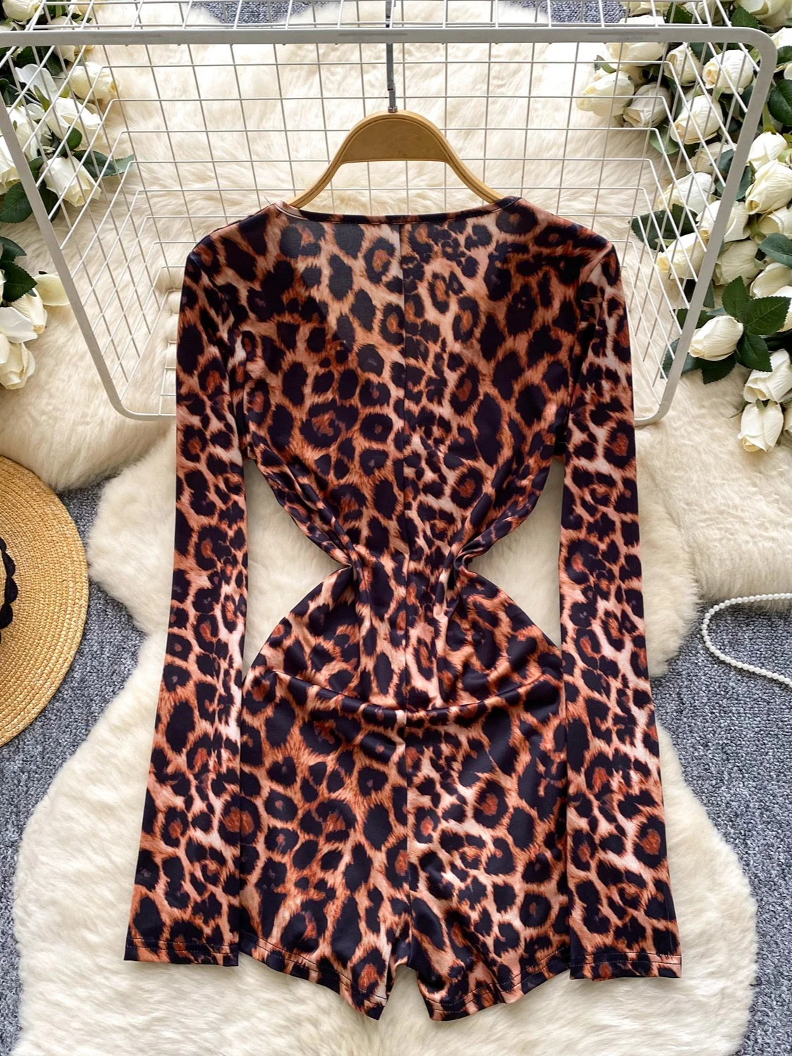 Foamlina Long Sleeve Leopard Print Playsuit Women 2025 Fall Fashion V Neck Slim Stretch One Piece Rompers Female Casual Outfit