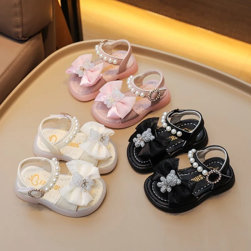 Leisure and Comfortable Baby Girl Sandals Kawaii Cartoon Bear Decos Summer Open Toe Sandals 1-4Y Girl Beach Shoes Toddler