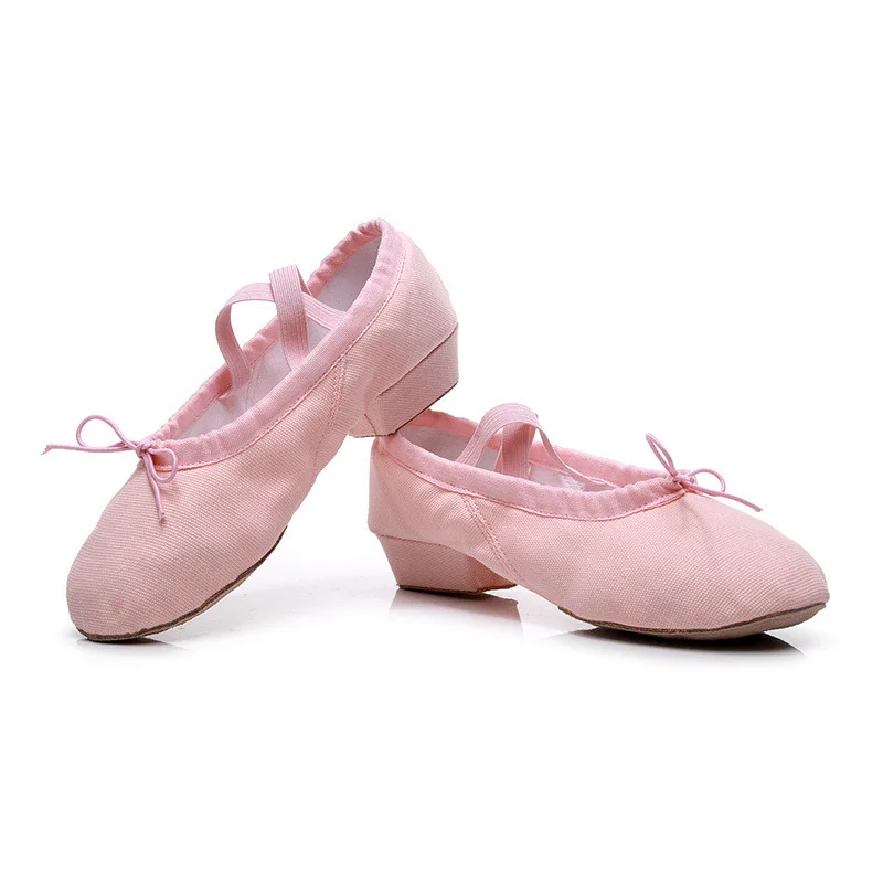 Dance Shoes For Women Lightweight Wear-resistant Breathable Soft Soled Exercise Shoes Low Heeled Yoga Ballet Dance Shoes New