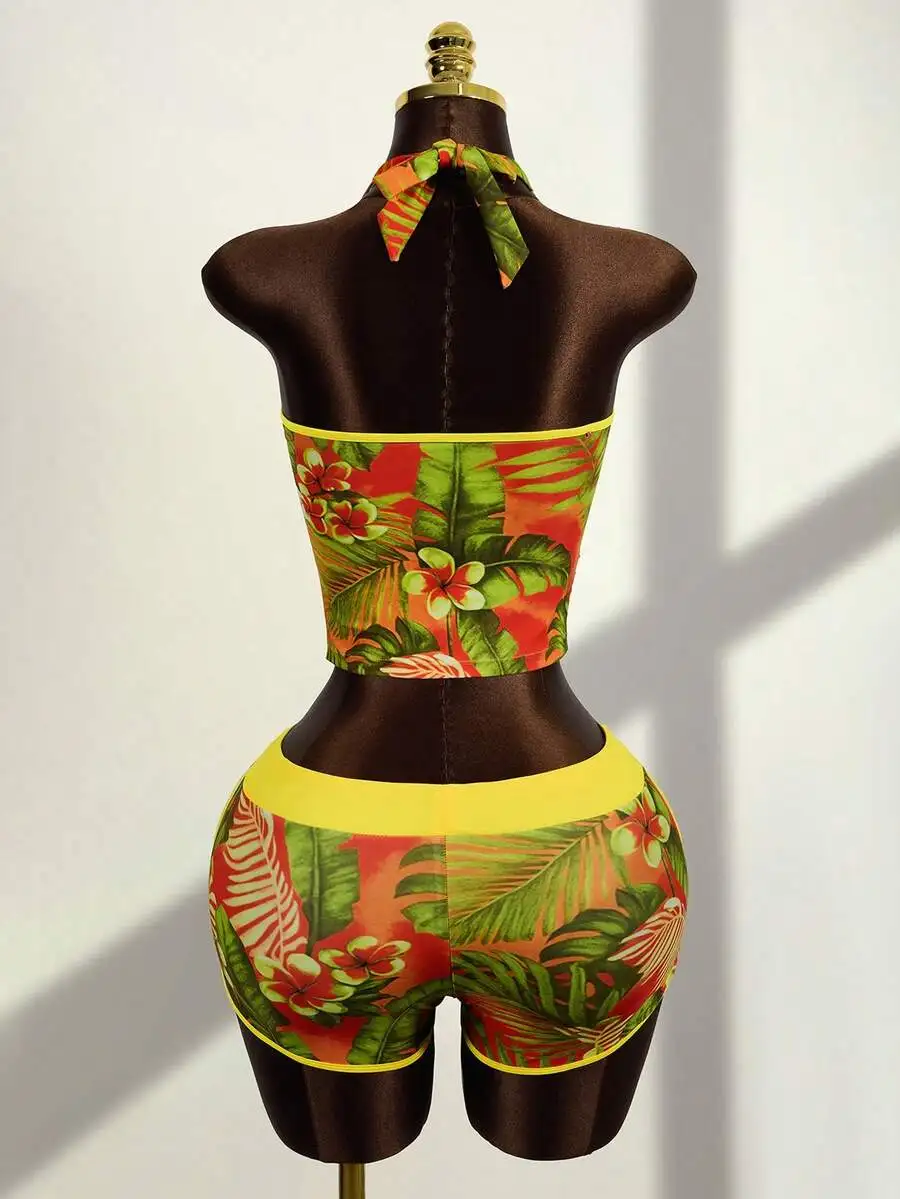 

Tropical Floral Print Halter Tankini Swimsuit Set For Beach Vacation