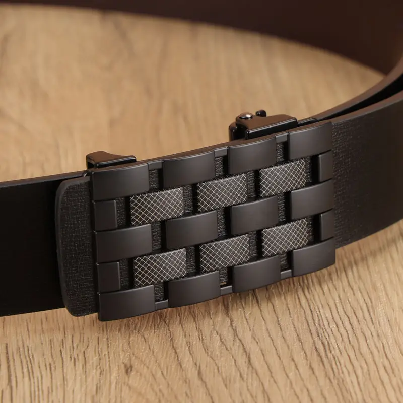 2025 New! Men's Cowhide Leather Toothless Automatic Buckle Belt. Ideal for Business & Leisure, Trendy Style for Youth