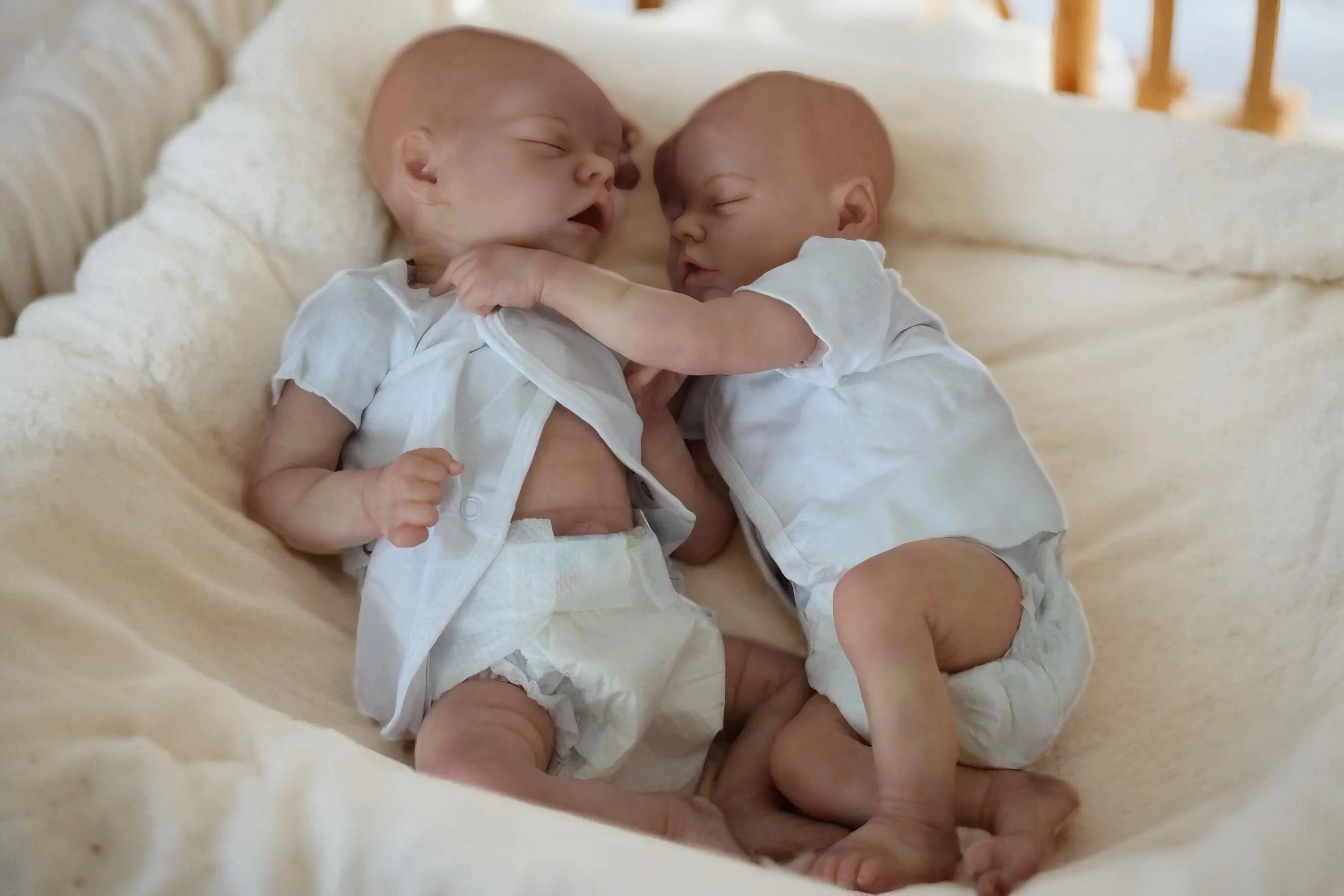 2 أنماط/40-45 سنتيمتر مفتوحة الفم الصلبة سيليكون التوائم بيبي تولد من جديد Girlqs مع الجلد رسمت ثلاثية الأبعاد لمسة ناعمة تولد من جديد تام السيليكون bebek