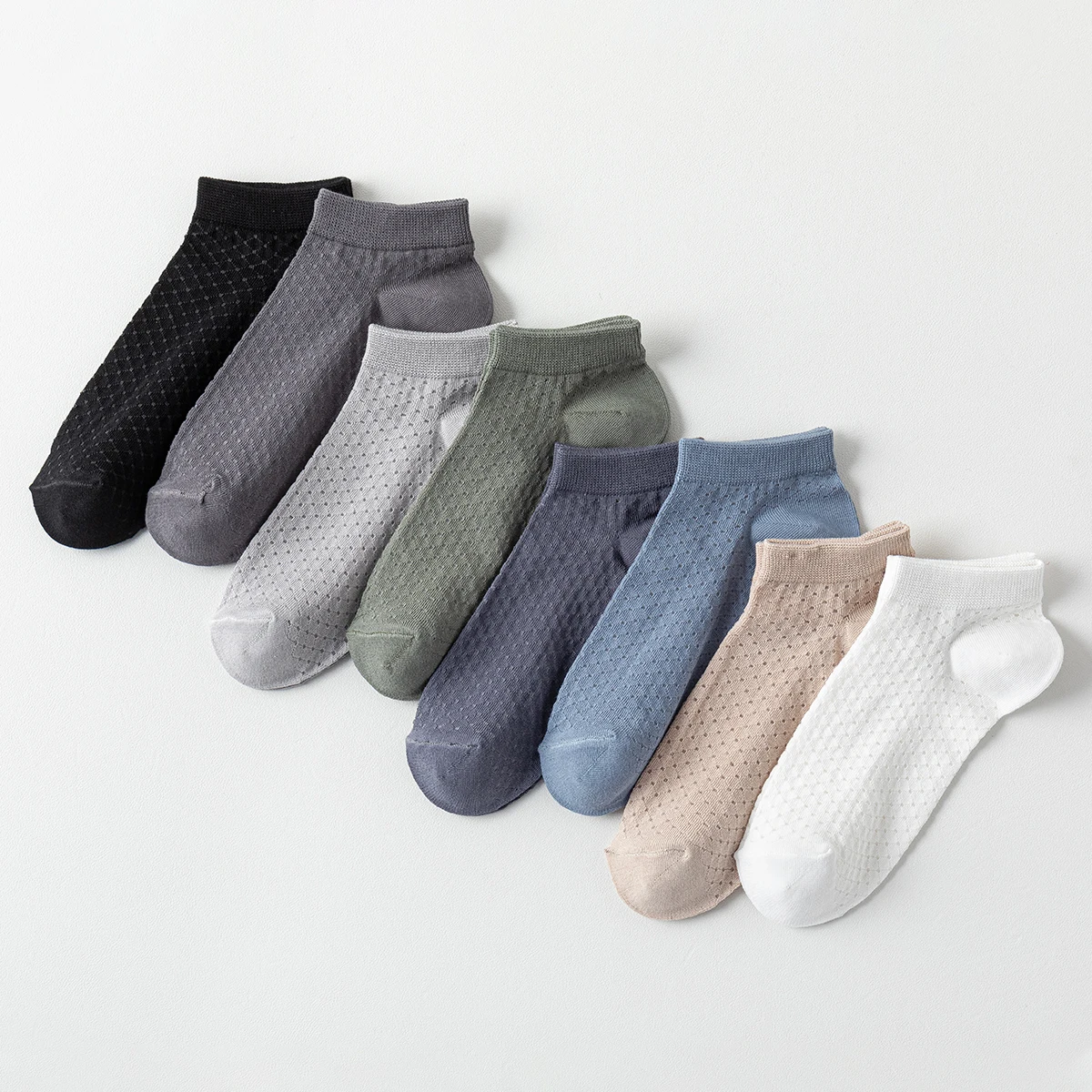 4-Pair Men's Cotton Summer Solid Color Simple Fashion Mesh Breathable College Style Spring Autumn Comfortable Short Socks