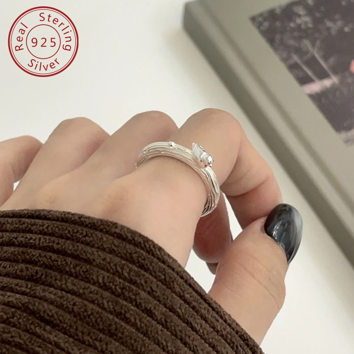 925 silver tree pattern branch small bird ring, autumn and winter light luxury design, simple senior feelling, French retro