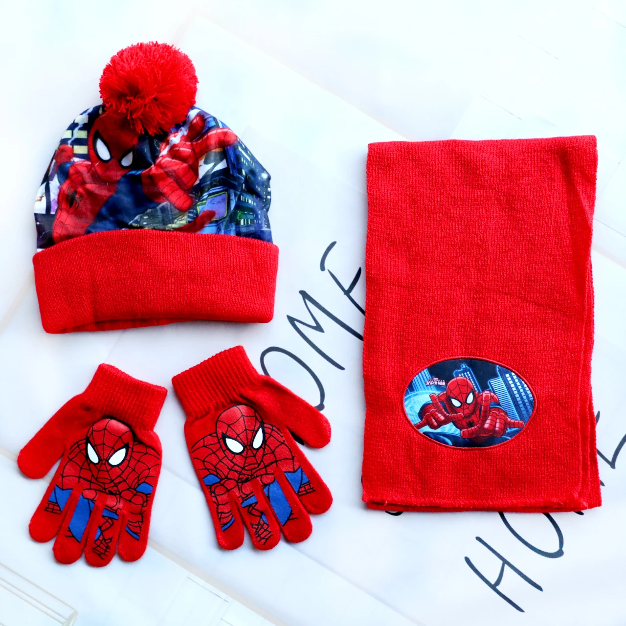 New Autumn Winter Children Hat SpiderMan Red Halloween Cartoon Scarf Hat Glove Warm knitted hat Boy Girl Cap Child Christmas Hat