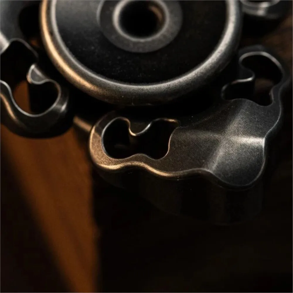 Geek EDC XIANYUN Fidgeting Spinners Metal Fidget Toy For Adults Anxiety Relief Gadgets Three-Bladed Fidget Spinner