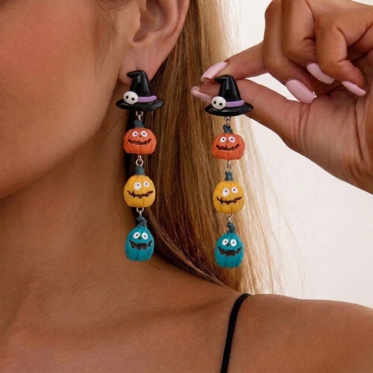 Halloween-Ohrringe mit buntem Kürbis-Motiv aus Harz für Damen, Geister-, Kürbis-, Totenkopf- und Hexenhut-Design, hängende Ohrringe, Gothic-Party-Schmuck. – Detail 5