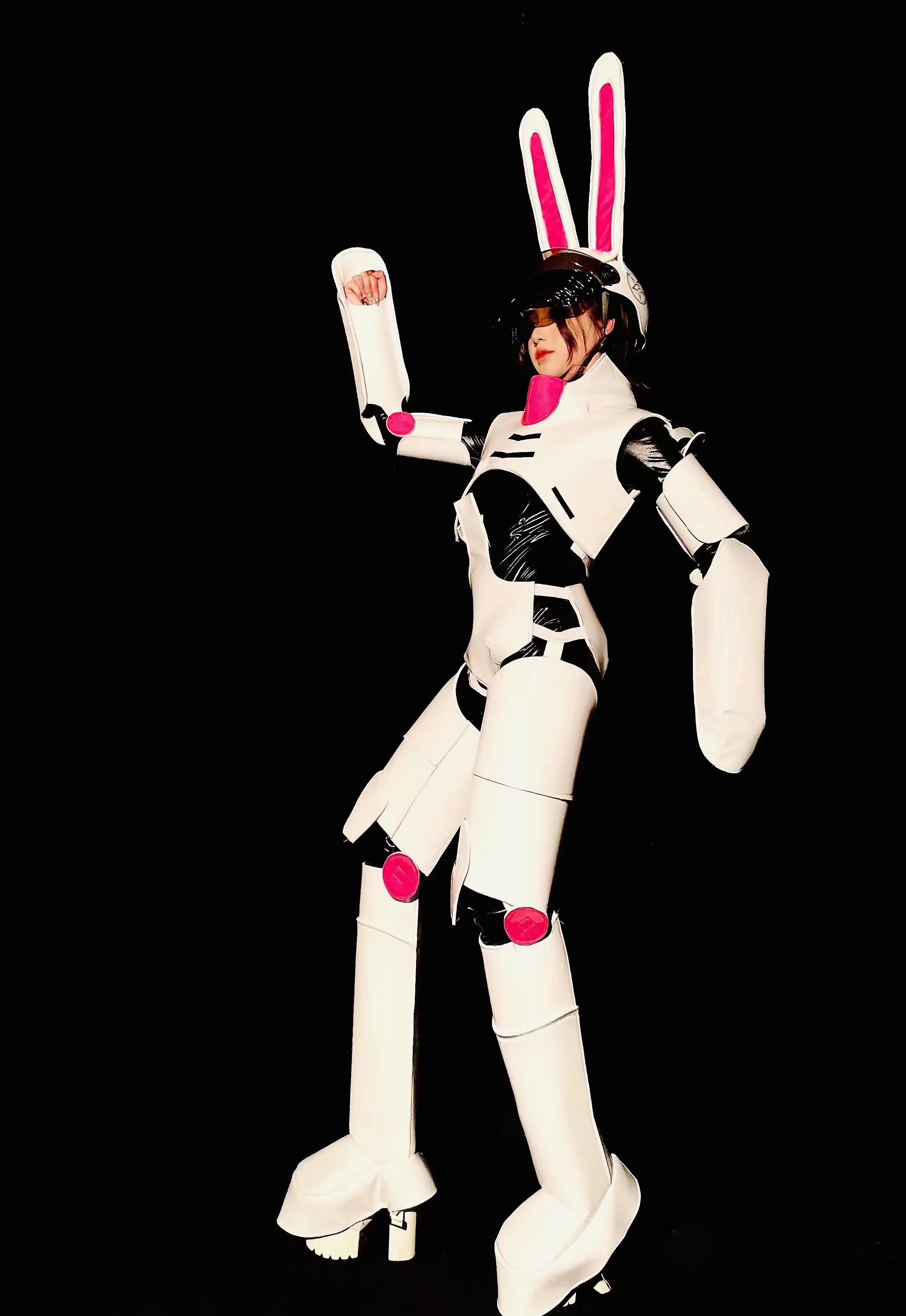 2025 technologia wyczucie królika zbroja Halloween ubrania typu Cosplay Gogo strój tancerza impreza w klubie nocnym Drag Queen kostium sceniczny yj281