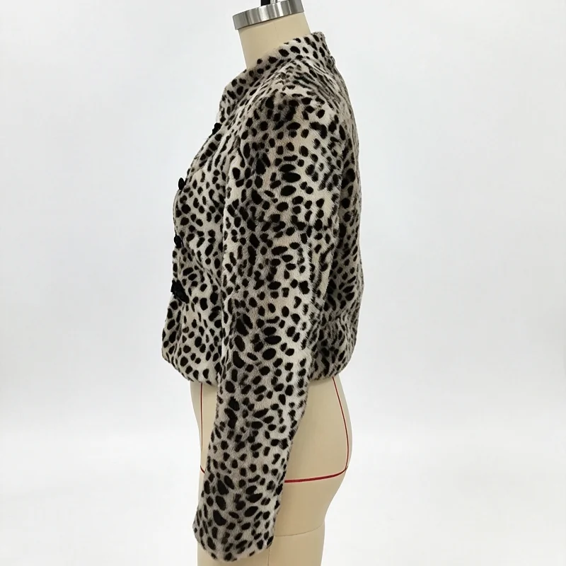 Damen Leoparden-Kunstpelz-Kurzjacke Vintage Stehkragen Knopf-Kurzmantel Langarm-Oberbekleidung 2026 Neue Street-Lady-Jacken – Detail 3