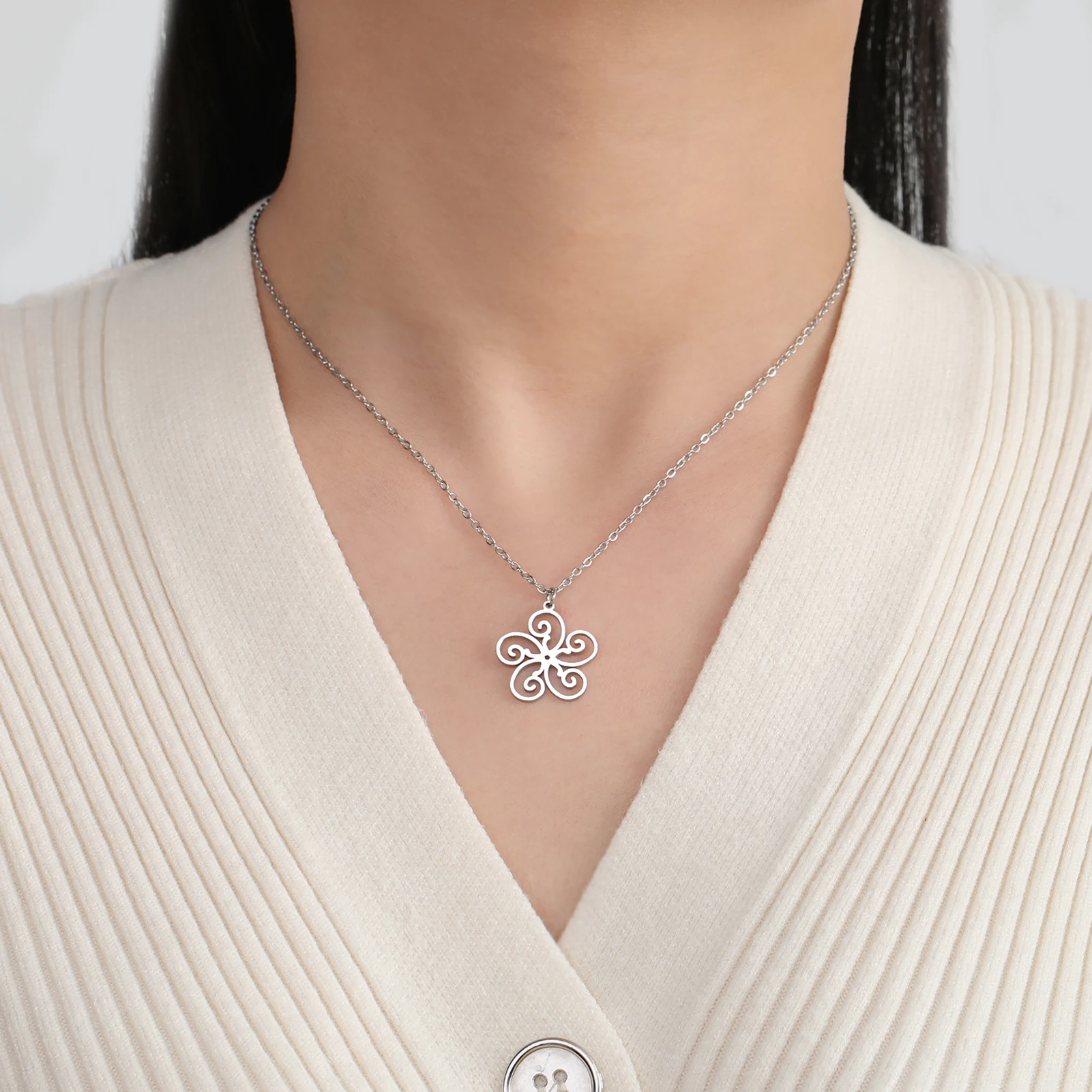 COOLTIME Filigrane Blumen Anhänger Halskette für Frauen Edelstahl Mode Blume Paar Halskette Schmuck Geburtstagsgeschenk – Detail 17