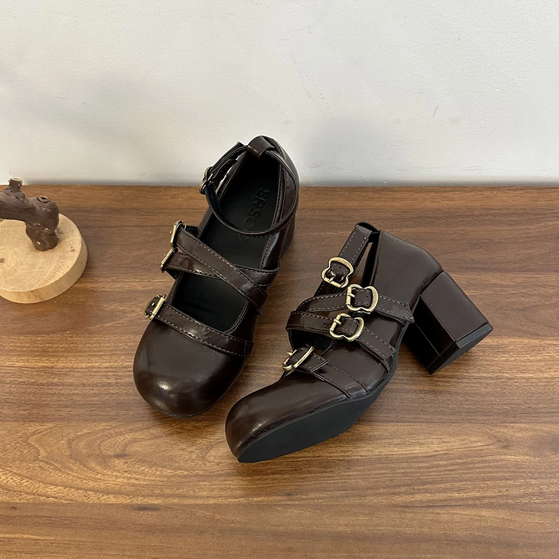 

Женские туфли на мелком одинарном каблуке во французском стиле ретро, новинка 2025, осенние универсальные туфли Мэри Джейн на высоком каблуке