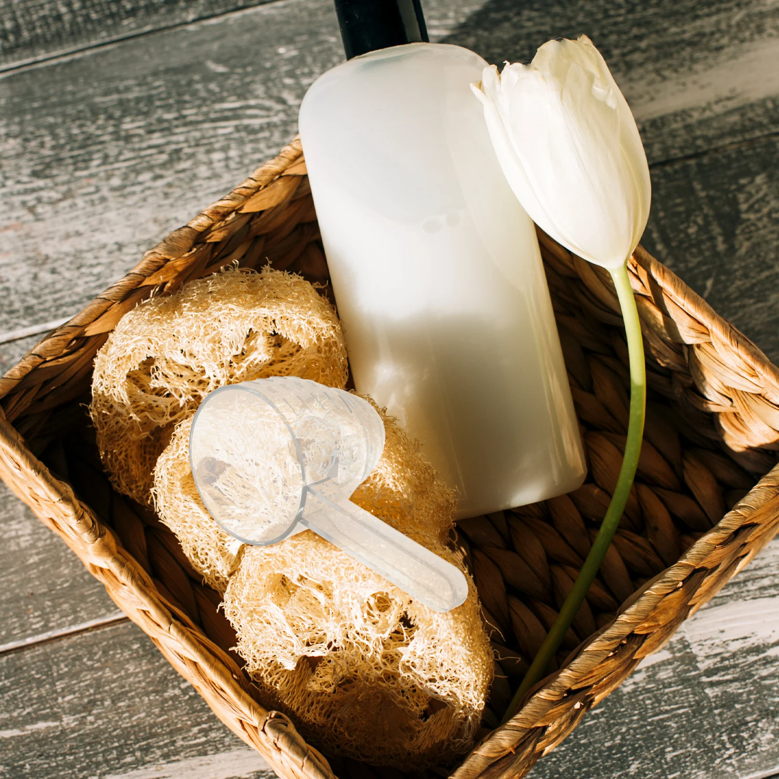 ملعقة قياس متعددة الوظائف، تصميم مدمج مقاوم للانسكاب لملء زجاجات المياه المسبقة لمسحوق البروتين