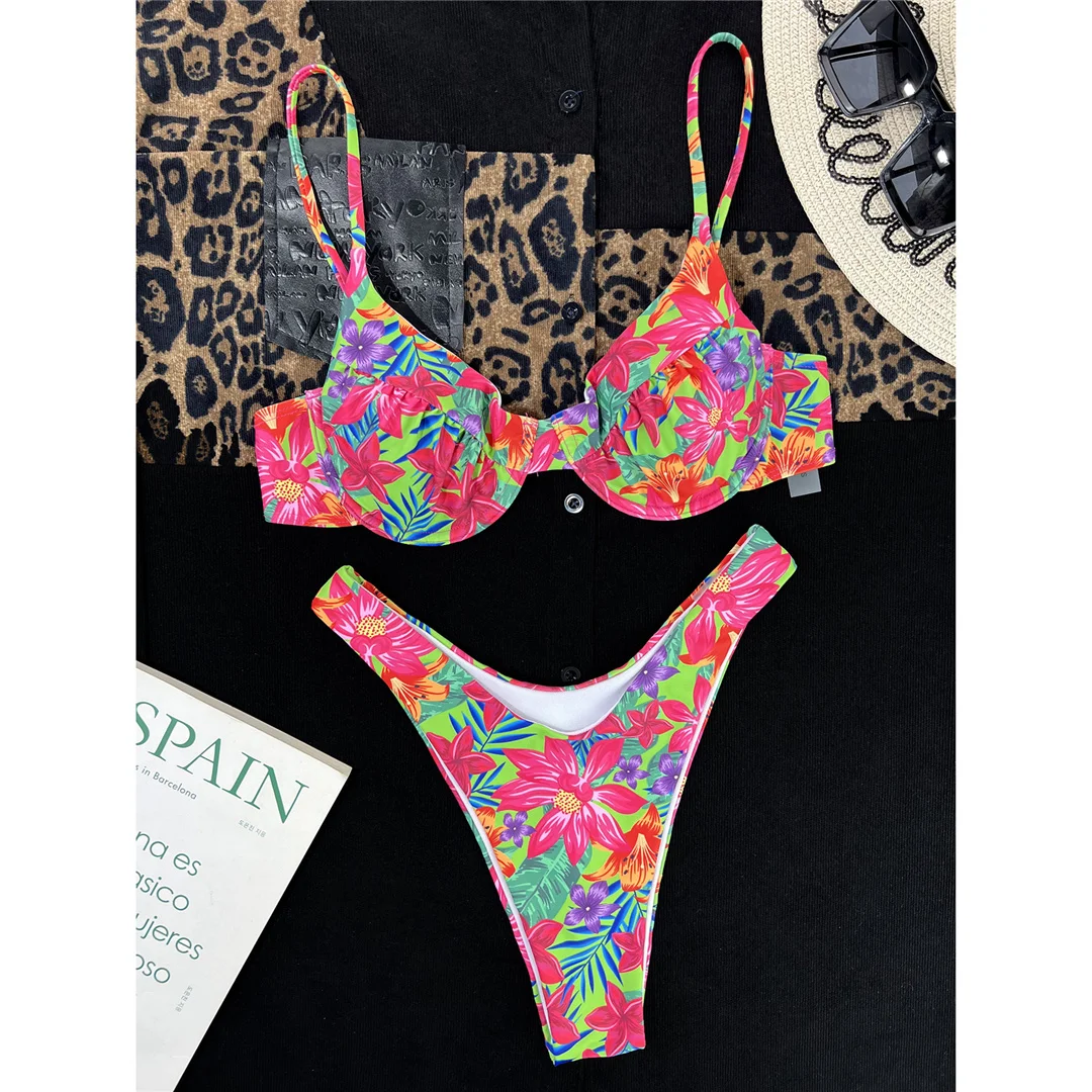 Blumenmuster, mit Bügel verstärkter, brasilianischer Bikini, Damen-Badeanzug, zweiteiliges Bikini-Set, Badebekleidung, Badeanzug, Modell V4762. – Detail 10