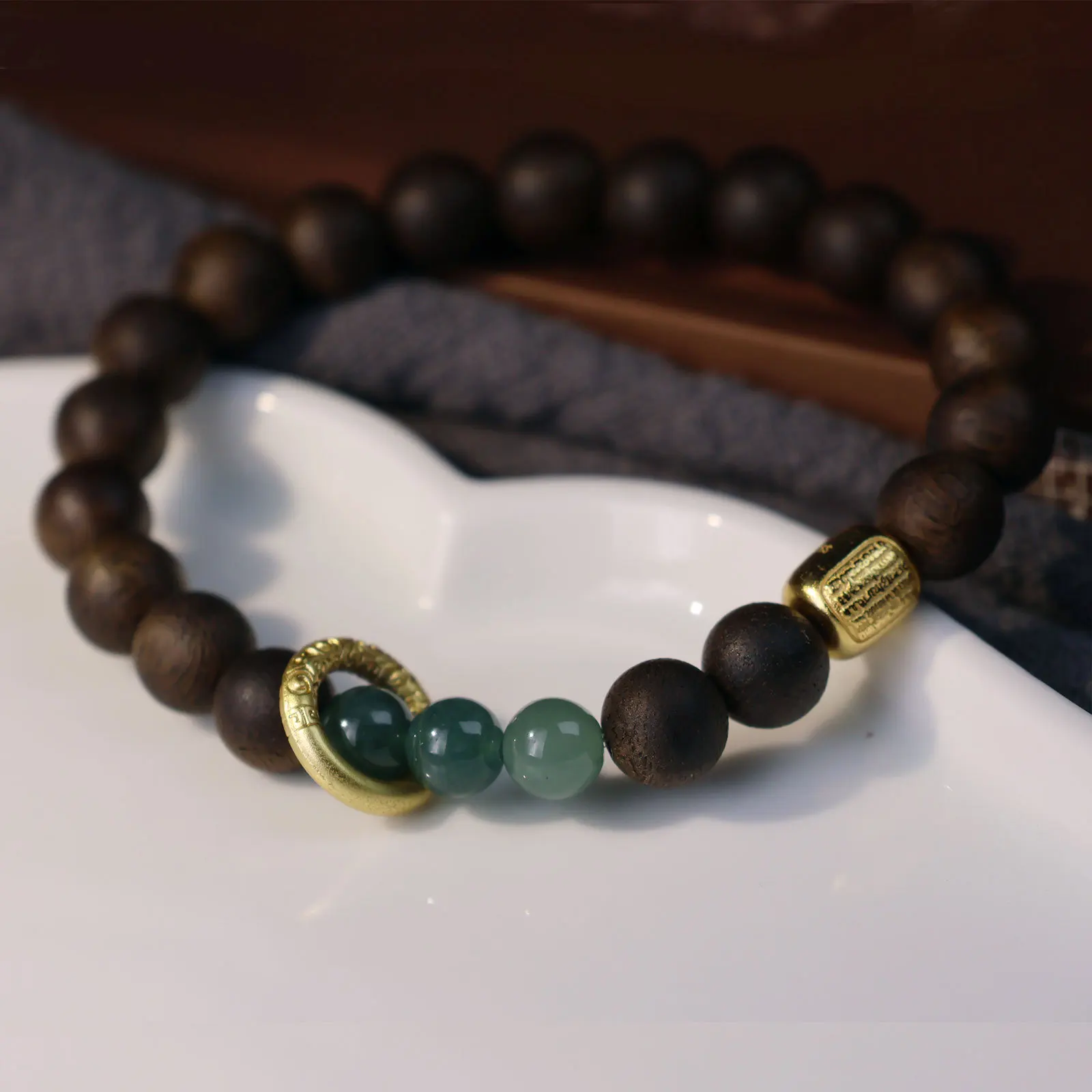 

Agarwood Collection 0.8 Chess Nan Sinking Water Hand String High Quality DIY Paired with Nan Jade Five Sutra Jewelry